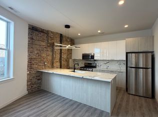 2743 W Division St #2F, Chicago, IL 60622