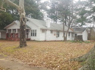 712 SE 1st St, Antlers, OK 74523