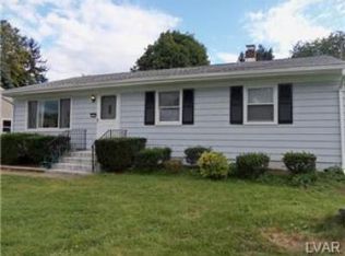 5060 Pine Grove Cir, Allentown, PA 18106