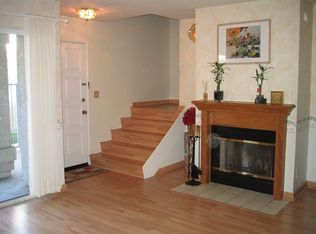 229 E 223rd St APT 3, Carson, CA 90745