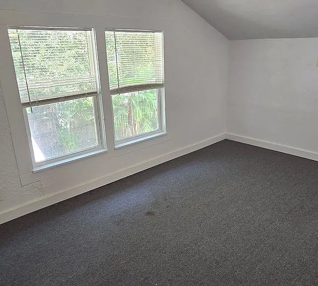 417 E Jack St — Photo 21