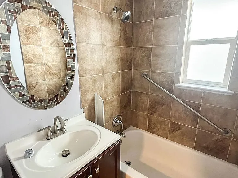 3710 Upham St. Apartments — Photo 17