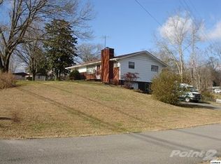 718 S Carter School Rd, Strawberry Plains, TN 37871