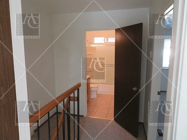 204 Castillion Ter — Photo 7