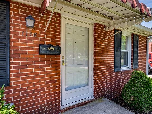 3rd image of 1116 Croyden Dr