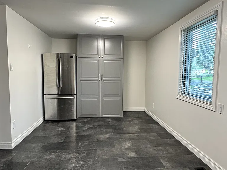 145 Penfield Dr — Photo 5