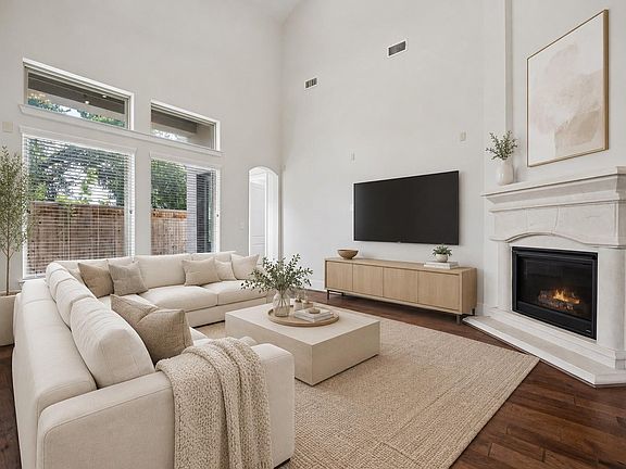 4th image of 1607 Pinot Cir