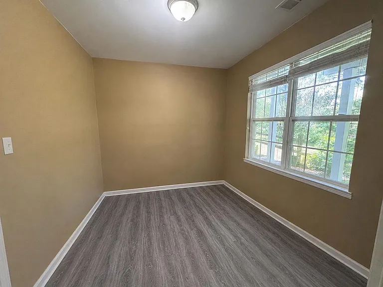 8016 Four Quarter Rd — Photo 5