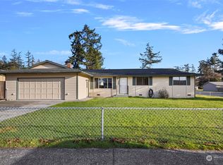 728 NW Fairhaven Dr, Oak Harbor, WA