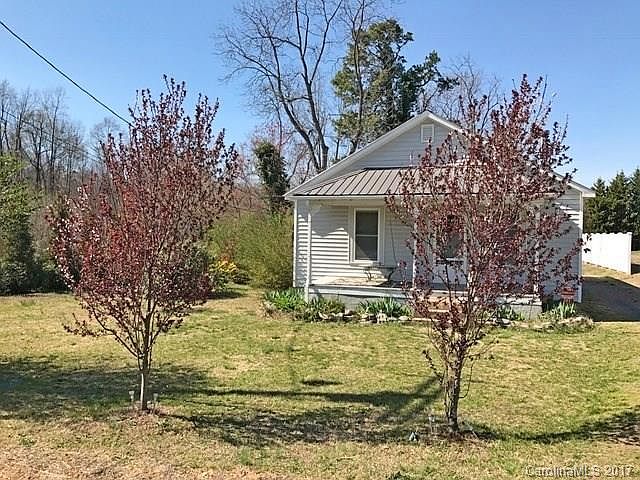 1st image of 381 Winecoff St