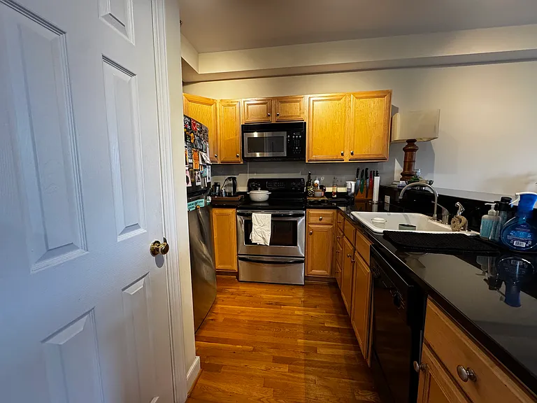 215 N 19th St #32 — Photo 3