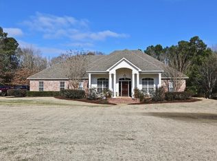 116 Clover Ln, Canton, MS 39046