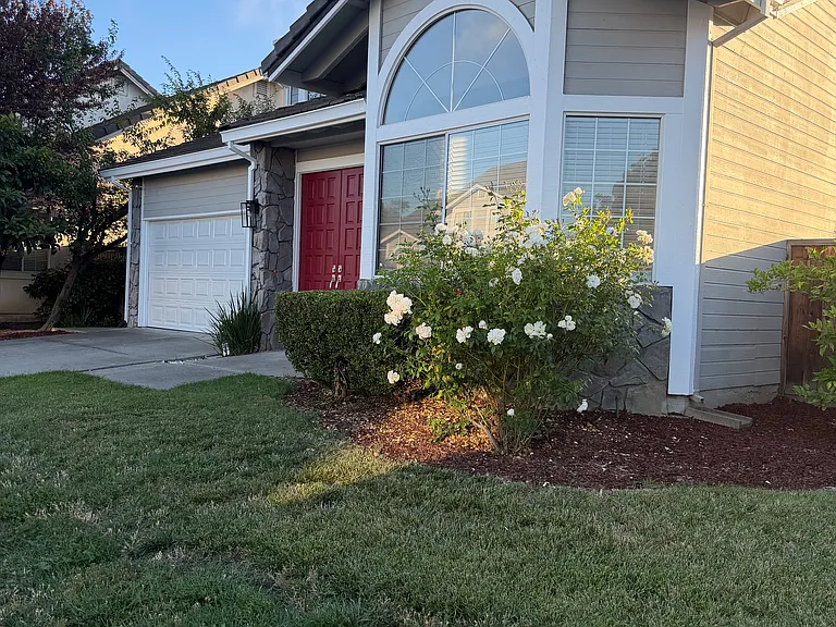 4780 Cabello St — Photo 2