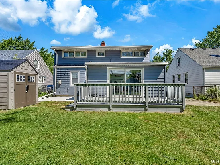 206 Wrexham Ct N — Photo 40