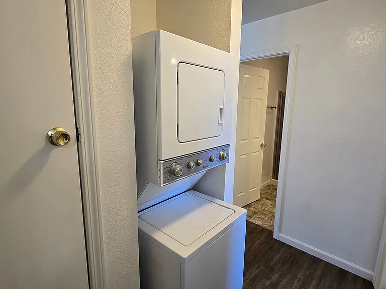 239 Cheney Street — Photo 7