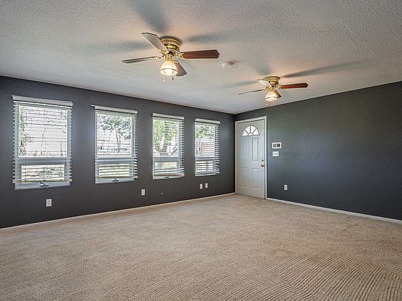 3rd image of 2888 Darla Dr