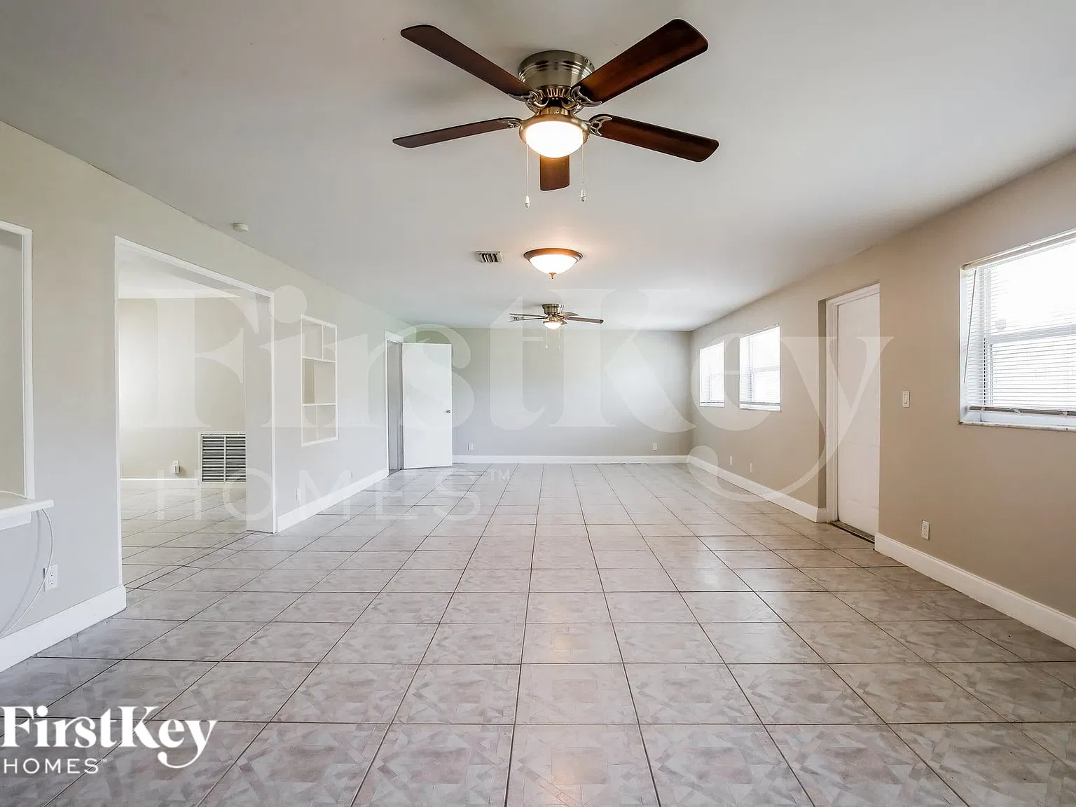 4 bed, 2.0 bath, 1934 sqft, $3,365 — Photo 4