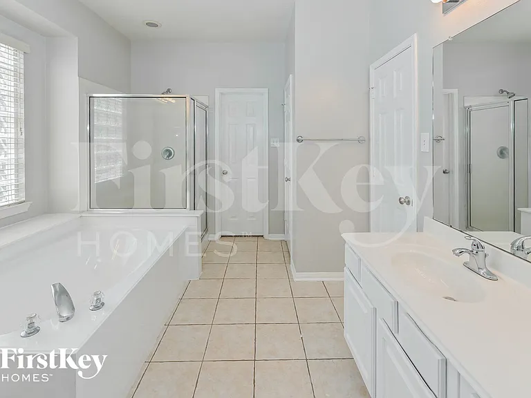 20314 Umber Oak Ct — Photo 9