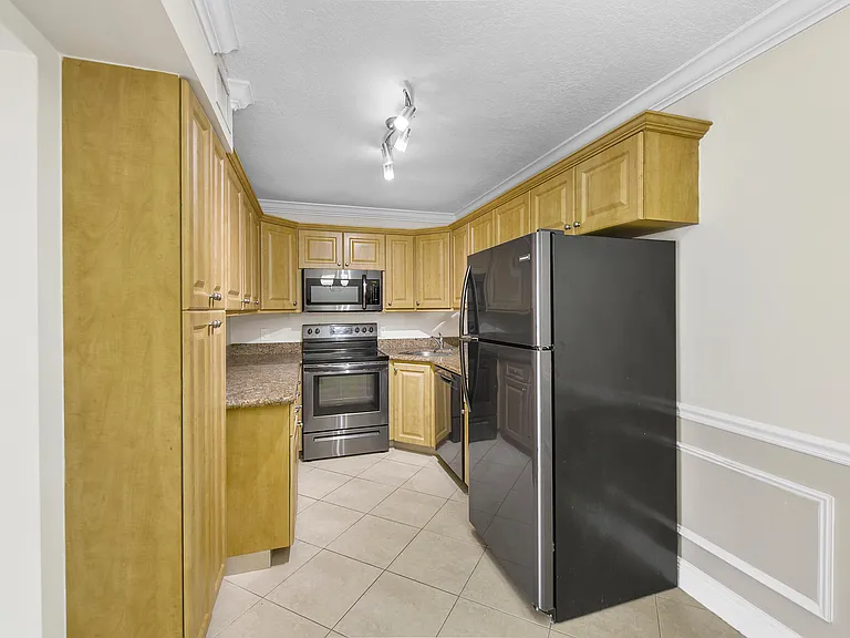 2733 SW Matheson Ave #115-A2 — Photo 11