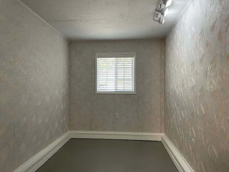 517 Eastwood Dr — Photo 20