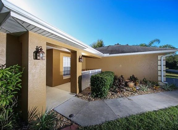2nd image of 1240 Nora Ln