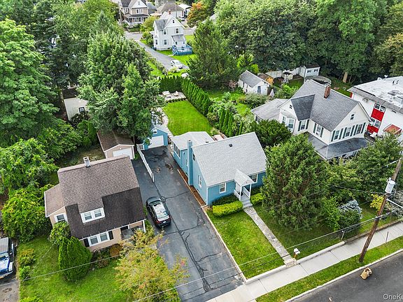 4th image of 5 W Maple Avenue