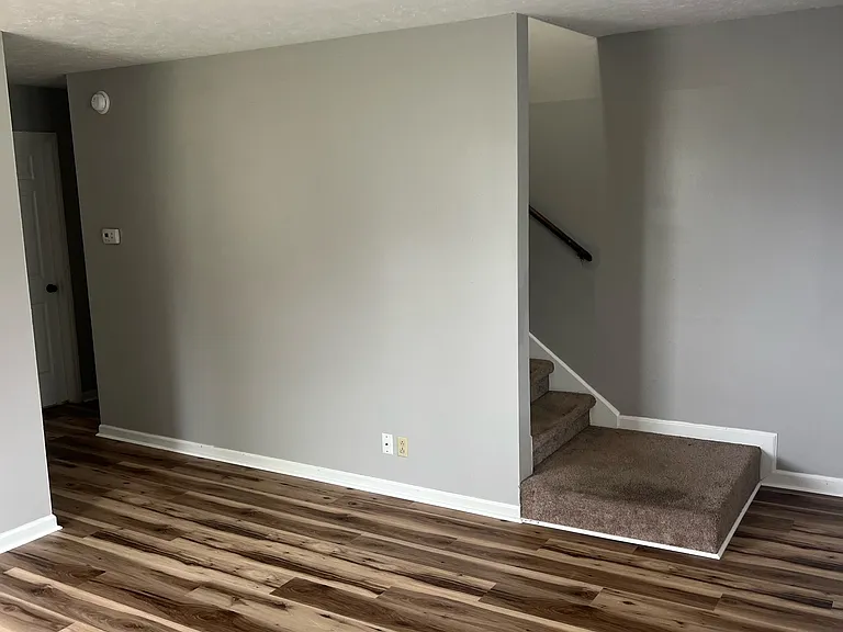 204 Evergreen Dr #C — Photo 3