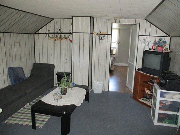 5th image of 837 Tonti St