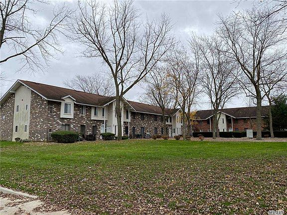 2nd image of 44 El Camino Ct #E