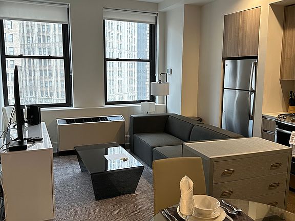 2nd image of 15 Park Row APT 7L2