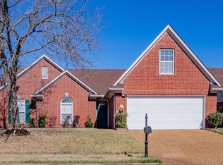 10136 Old Well Ter, Cordova, TN 38016