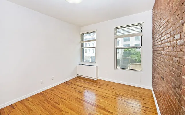 Rented by ER (DO NOT USE) | media 8