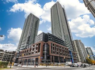 430 Square One Dr #3408, Mississauga, ON L5B 0E2