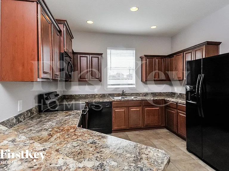 5276 Krenson Woods Way — Photo 7