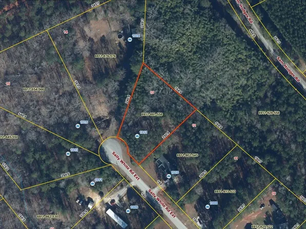 1012 Sally White Road Ext, Hodges, SC 29653