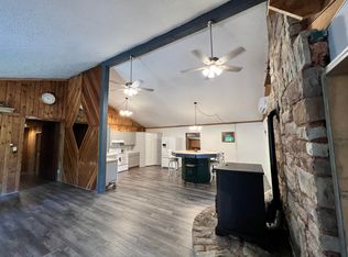 195 Trails End Rd, Clintonville, WV 24931