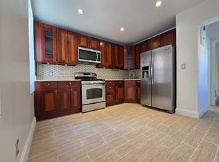 31-17 43rd St #1, Astoria, NY 11103