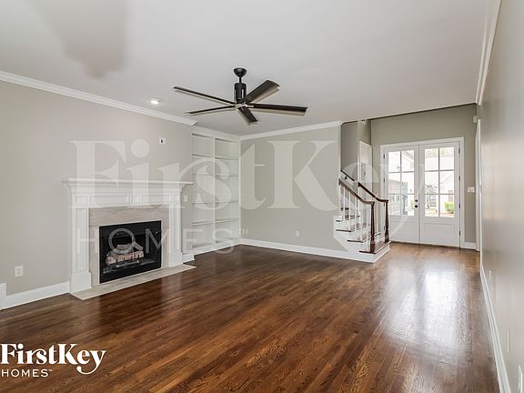 5th image of 8485 Farley Ave