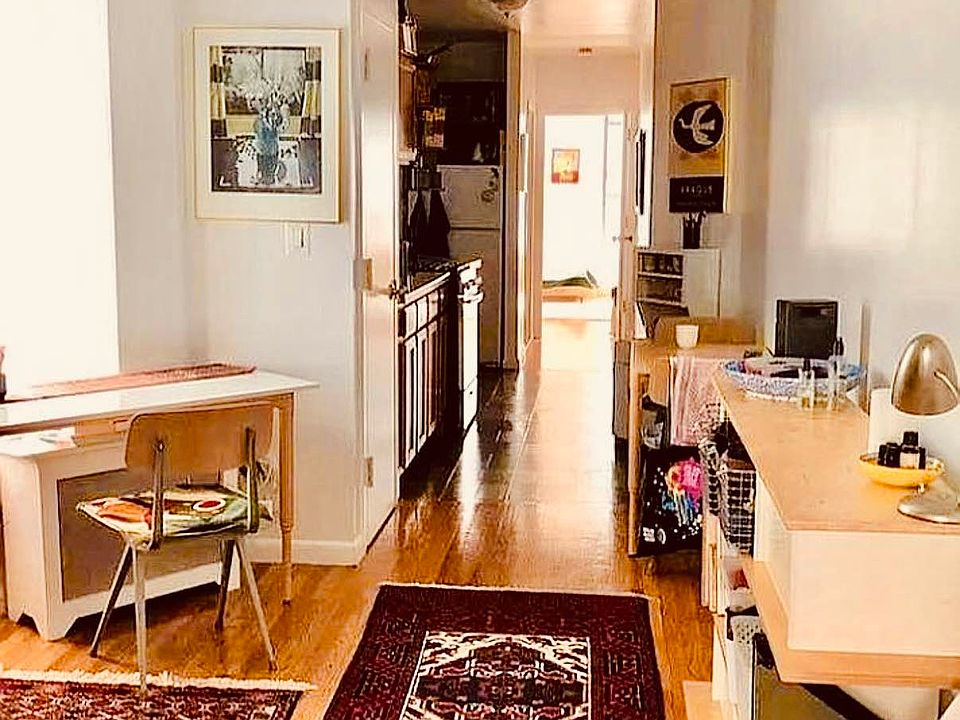 1st image of 309 E 69th St #5