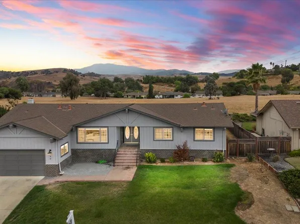 540 Donald Dr, Hollister, CA 95023