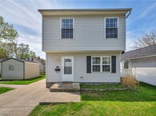 1086 Peach Blvd, Willoughby, OH 44094