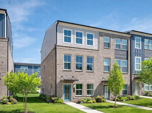 2676 Brookview Ln NW, Atlanta, GA 30318