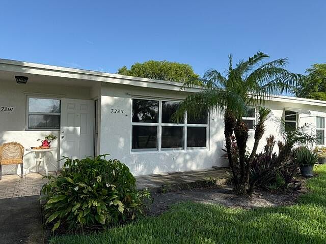 1st image of 7293 W Oakridge Circle