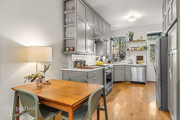 1st image of 490A 7th Ave #1