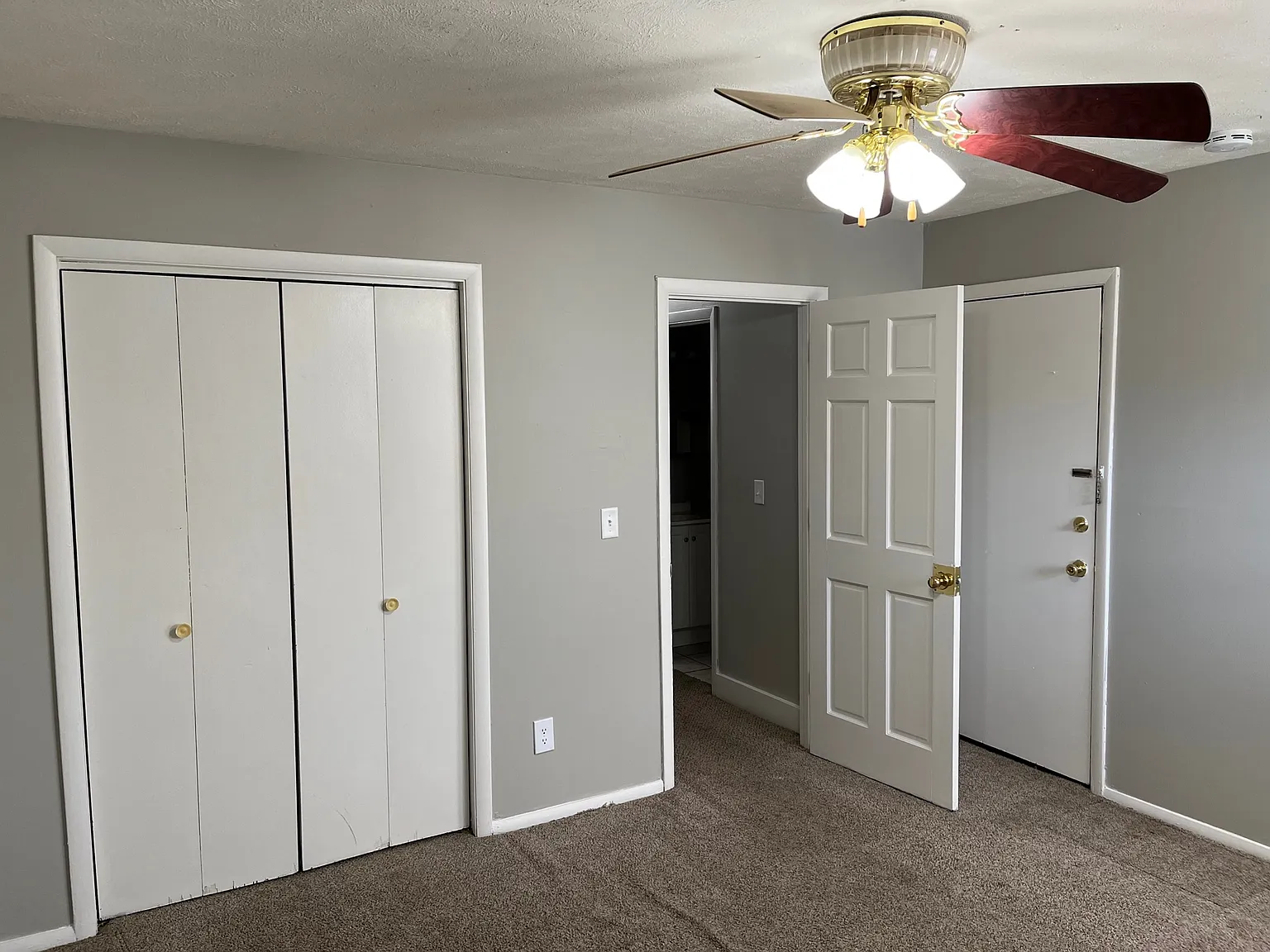 1 bed, 700 sqft, $800 — Photo 3
