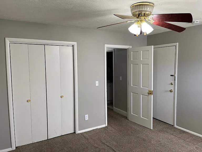 101 College Park Ct #2 — Photo 3