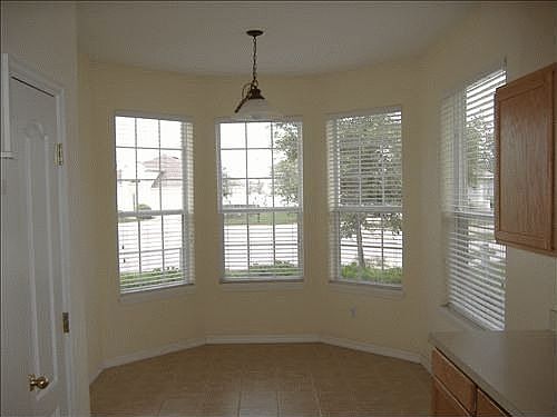 3rd image of 822 Magnolia Blossom Ct