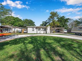 8462 Tobay Rd N, Saint Petersburg, FL 33702