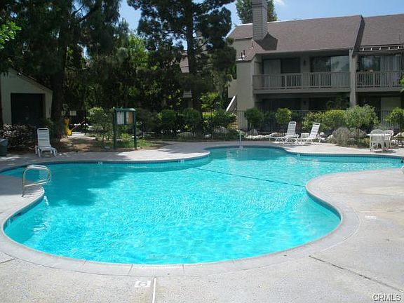 3rd image of 10550 Lakeside Dr N Unit D