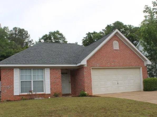 1012 Baywood Rd, Dothan, AL 36305